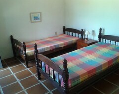Entire House / Apartment Charming And Cozy Farmhouse In The Interior -130 Km From Sao Paulo 12x S / Interest (Tatuí, Brazil)