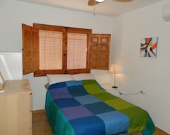 Casa/apartamento entero Casa Cala Blanca. Air-con In All Bedrooms, Wi-fi, Private Garden & Communal Pool (Jávea, España)