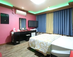 Hotel Seven Motel (Changwon, South Korea)