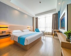 Hotel ZhangPu365JiaRiJiuDian (Zhangzhou, China)