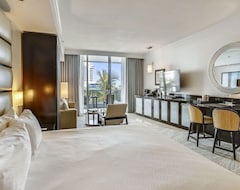 Hotelli Fontainebleau Hotel Sorrento One Bedroom Ocean Front (Miami Beach, Amerikan Yhdysvallat)