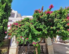 Khách sạn V.i.p. Galatex (Limassol, Síp)