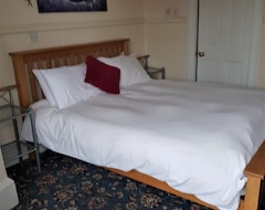 Hotelli Cedar Villa Guest House (Inverness, Iso-Britannia)