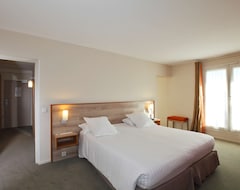 Hotel Best Western L'Orée (Saulx-les-Chartreux, France)