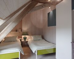Toàn bộ căn nhà/căn hộ La Barillère Vacation Rental 3 Stars - 3 Bedrooms, 6 People - Swimming Pool (Le Petit-Pressigny, Pháp)