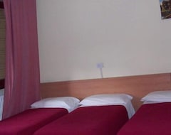 Hotel Hostel 3 (Mediolan, Włochy)