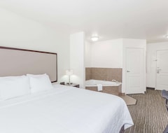 Hotel Hawthorn Suites by Wyndham Victorville (Victorville, USA)