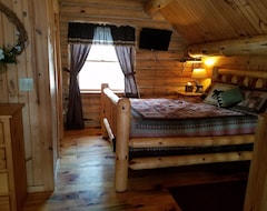Entire House / Apartment Relax at Perch Lake Lodge! (Lake, USA)