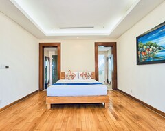 Khách sạn The Point Villa| Three Bedrooms With Private Pool (Đà Nẵng, Việt Nam)