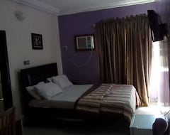 Hotel Cristabol Place (Lagos, Nigerija)