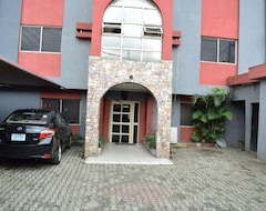 Wazobia Plaza Hotel (Lagos, Nigerija)