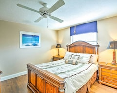 Casa/apartamento entero Tropical Apollo Beach House W/ Heated Pool & Dock! (Apollo Beach, EE. UU.)