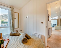 Cijela kuća/apartman Spacious 3-bedroom Stunning Lodge Near Hampshire & Dorset Coastline & New Forest (Lymington, Ujedinjeno Kraljevstvo)