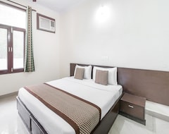 Hotel OYO 15929 Comfort Residency (Noida, India)
