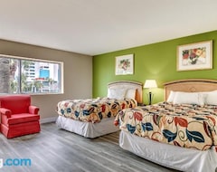 Pensión Beachcomber Inn & Suites (Myrtle Beach, EE. UU.)