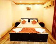 OYO 10118 Hotel Govindam Palace (Udaipur, Indija)