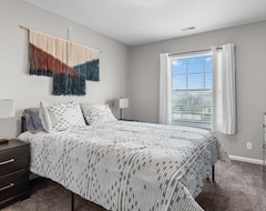 Casa/apartamento entero Nebraska Charm: 5br Home With Smart Touches (Bellevue, EE. UU.)