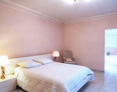 Bed & Breakfast Chambres Dhôtes Hargeville (Arnouville-lès-Mantes, Pháp)