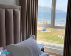 Khách sạn Hotel Bella Vista (Orikum, Albania)
