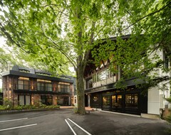 Hotel Longinghouse　旧軽井沢・諏訪ノ森 (Karuizawa, Japan)