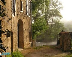 Koko talo/asunto Rivierhuis Aan De Rivier Bij Vezelay (Saint-Père, Ranska)