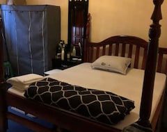 Entire House / Apartment Charming Entebbe Retreat Hosted By Raffine &gladys (Entebbe, Uganda)