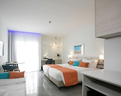 Khách sạn Best Western Plus Larco Hotel (Larnaca, Síp)