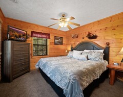 Hotel Incredible Escape Cabin (Sevierville, USA)