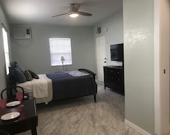 Hele huset/lejligheden Peaceful Studio Apartment In The Heart Of Downtown Gulfport (Gulfport, USA)