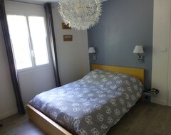 Toàn bộ căn nhà/căn hộ Residential Villa With Spa 5 Minutes From Gordes (Cabrieres d'Avignon, Pháp)