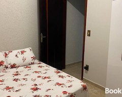 Entire House / Apartment Casa Em Jau Capital Do Calcado Feminino Unoeste E Hospital Amaral Carvalho (Jaú, Brazil)