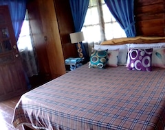 Bed & Breakfast Windy Willows Highlanders (Ajuy, Philippines)
