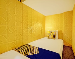 Khách sạn Spot On 92980 Luxury Capsule Homestay (Sidoarjo, Indonesia)