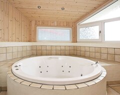 Cijela kuća/apartman Spacious Holiday Home In Bindslev With Whirlpool And Sauna - Ferienhaus (Tversted, Danska)
