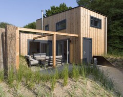 Cijela kuća/apartman Luxurious Lodge With 3 Bathrooms, Only 200 M. From The Beach (Vlissingen, Nizozemska)