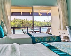 Khách sạn Hotel Blue Lagoon & Marina (Kingstown, Saint Vincent and the Grenadines)