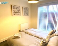 Toàn bộ căn nhà/căn hộ Lovely 2 Bed Apartment In Crosby (Liverpool, Vương quốc Anh)
