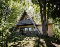 Hele huset/lejligheden Chalet In The Woods, Short Walk To Lake Michigan, Quick Drive To Torch Lake. (Ellsworth, USA)