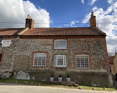 Tüm Ev/Apart Daire Half Moon House Is A Beautifully Renovated Norfolk Brick And Flint Cottage (Walsingham, Birleşik Krallık)