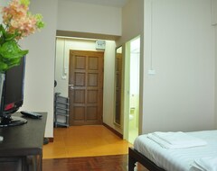 Koko talo/asunto Green House Apartment (Bangkok, Thaimaa)