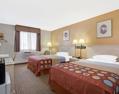 Hotel Super 8 By Wyndham Clearwater/St. Petersburg Airport (Clearwater, USA)