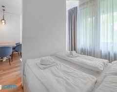 Casa/apartamento entero Napfeny Resort By Hellobalatonlelle (Balatonlelle, Hungría)