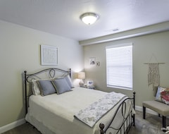 Casa/apartamento entero New Listing! 3 Bedroom Townhome W/ Heated Pool (Washington, EE. UU.)