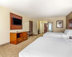 Hotel Comfort Inn & Suites near Bethel College (Newton, Sjedinjene Američke Države)
