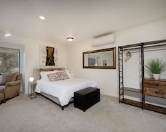 Entire House / Apartment Private Studio Near Folsom Lake! (Sacramento, USA)