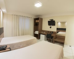 Khách sạn Hotel Estoril (Marília, Brazil)