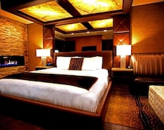 Khách sạn Champagne Lodge and Luxury Suites (Darien, Hoa Kỳ)