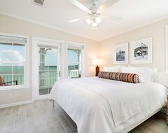 Cijela kuća/apartman Bay View 2 Bed / 2.5 Bath Vacation Townhome Rental In Key West Area (Little Torch Key, Sjedinjene Američke Države)