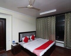 Khách sạn OYO 29660 Hotel Vardhman Classic (Jammu, Ấn Độ)