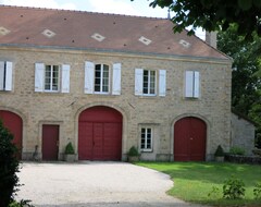 Toàn bộ căn nhà/căn hộ Maison De Charme Dans Une Propriété édifiée Au Xvième Siècle (Baulme-la-Roche, Pháp)
